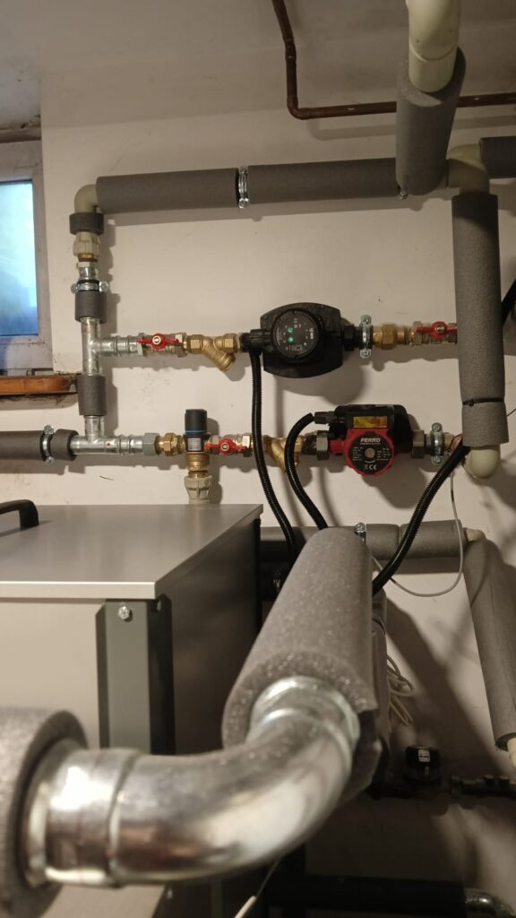 Podłączenie pieca hybrydowego do instalacji grzewczej
